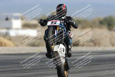 media/Dec-07-2025-CVMA (Sun) [[3e7d2de5dc]]/Race 5-Formula UL-CVMA Hooligans-American Thunder/